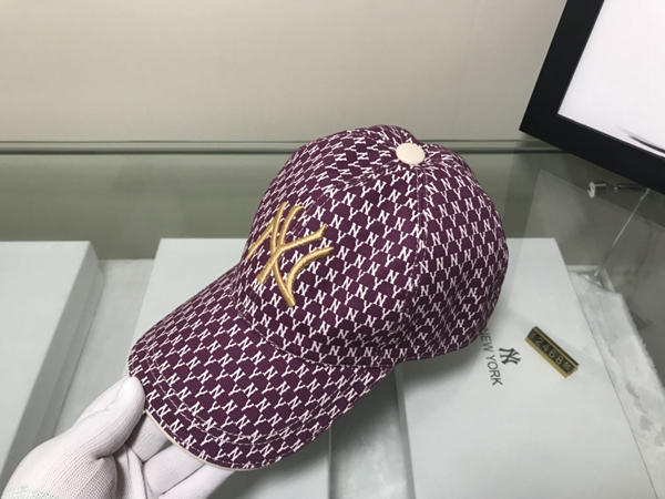 ブランド帽子正面デザイン